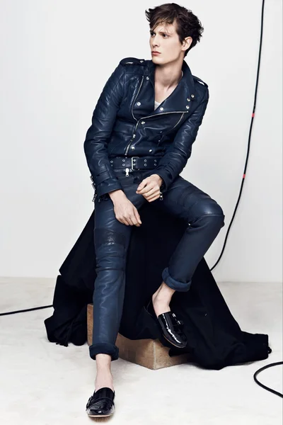 Look 28